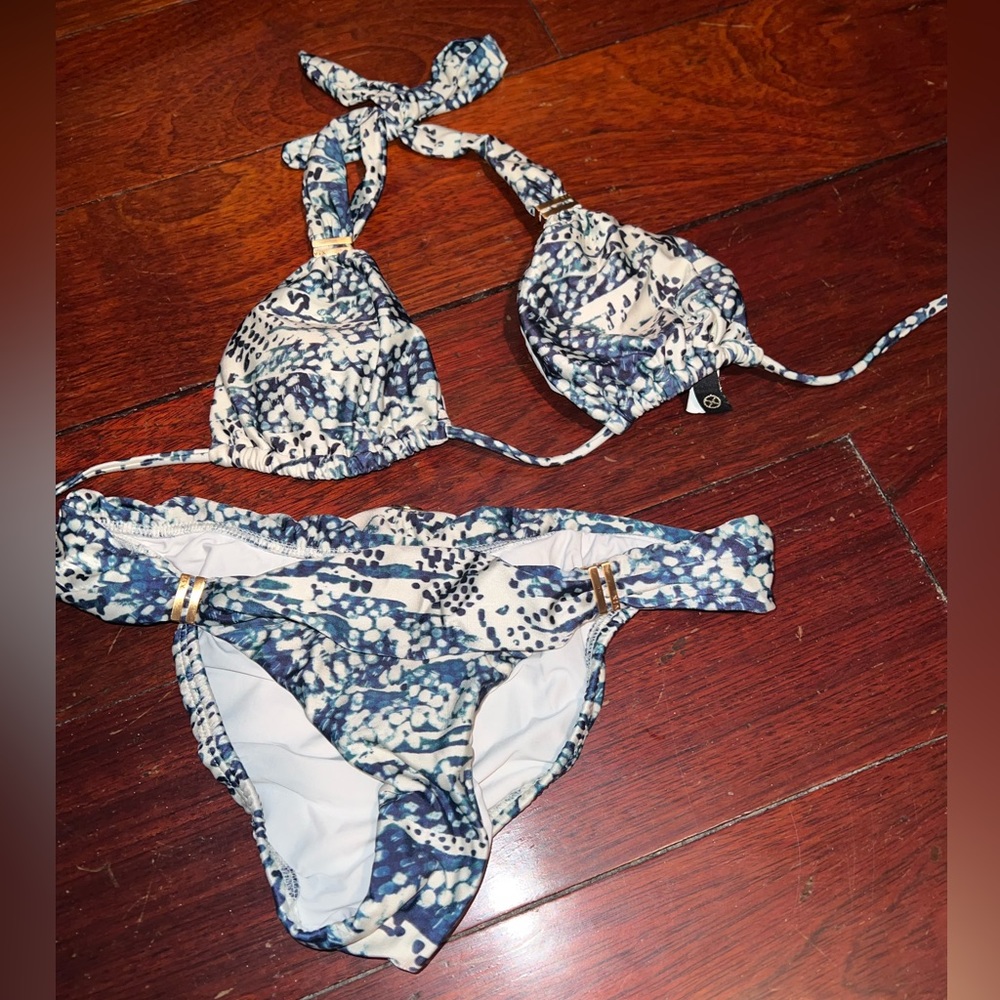 Vix blue and white printed bikini - Picture 1 of 3